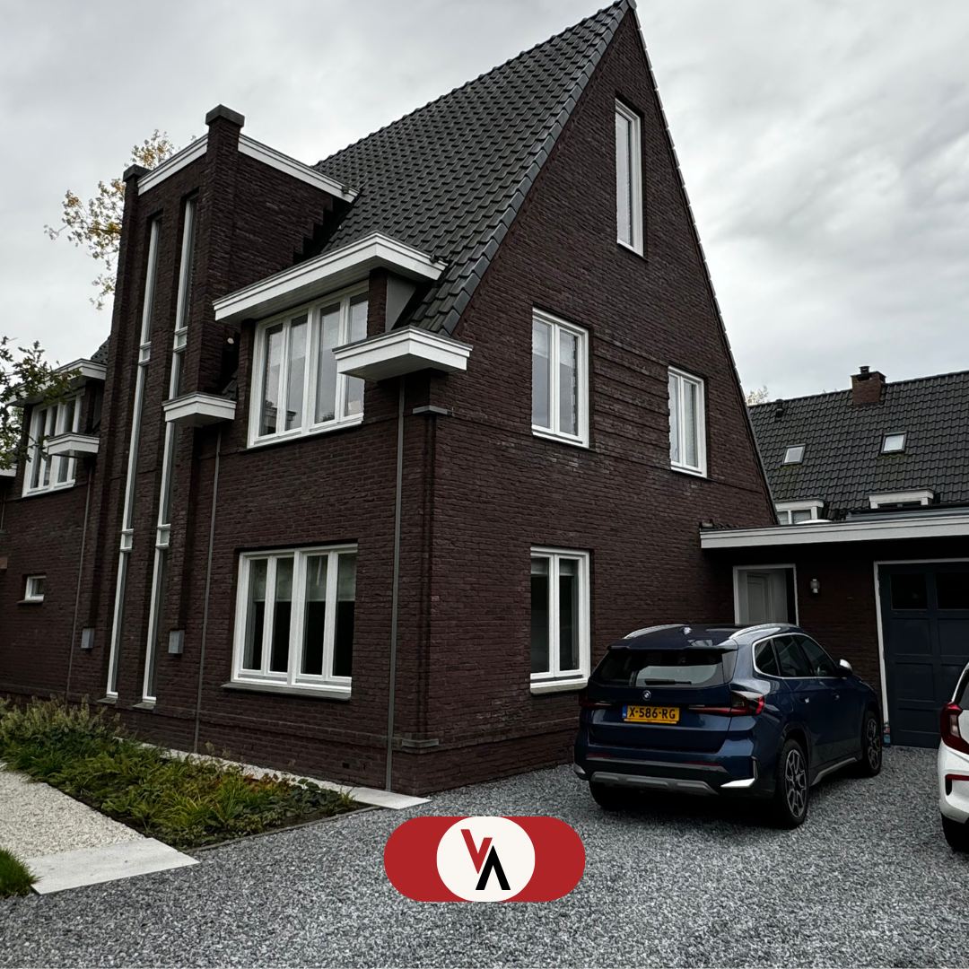 “Kozijnen en deuren geschilderd in Vleuten”